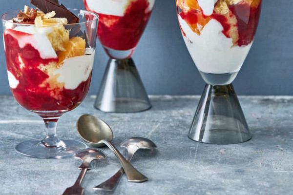 50-winter-trifle-mit-panettone-und-mandarinenHDlTKcNF4xEE8