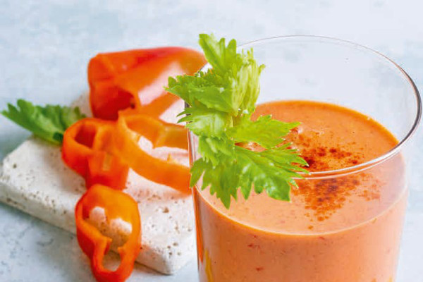 28-gemuese-kefir-smoothie-mit-paprika