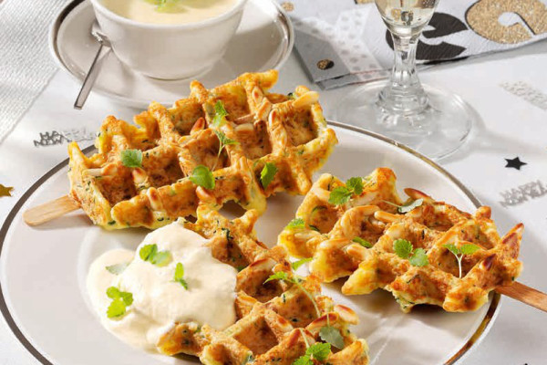 93-zucchini-kaese-waffeln-am-stiel
