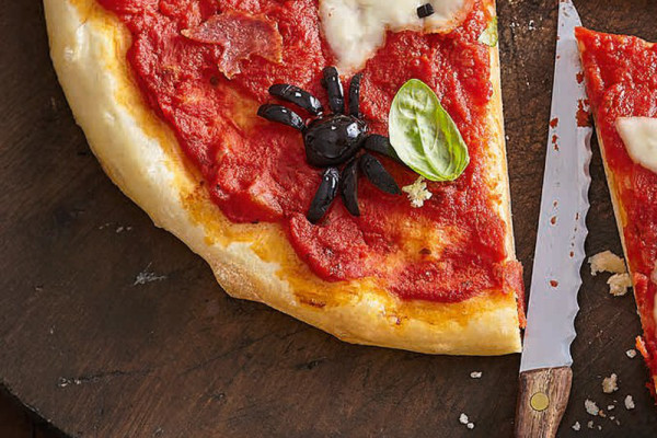 76-halloween-pizza