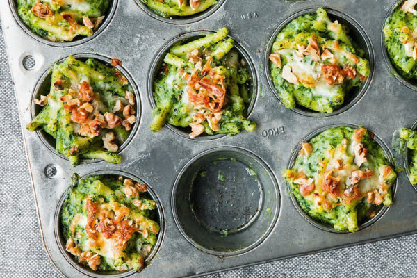 12-gruene-mac-and-cheese-gratins-mit-spinat