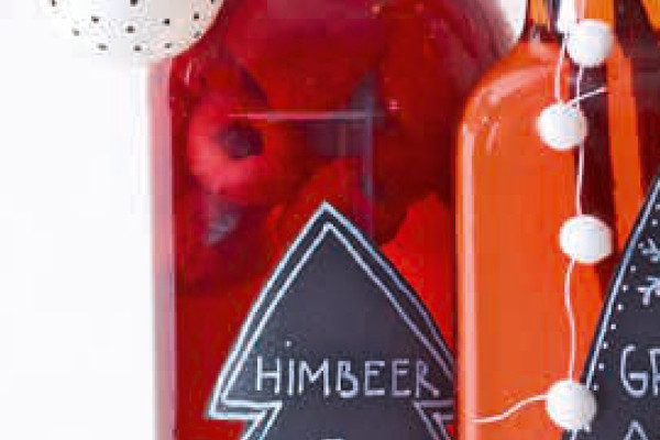77-himbeer-gluehwein-sirup