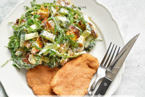 53-smashed-potatoes-salat-mit-veggie-schnitzel