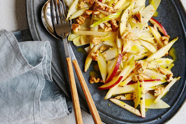 12-chicor-e-birnen-salat-mit-walnuessen