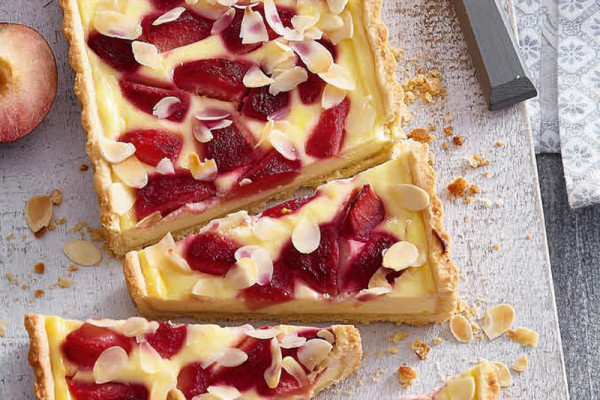 94-muerbeteig-tarte-mit-pflaumen-und-mandeln