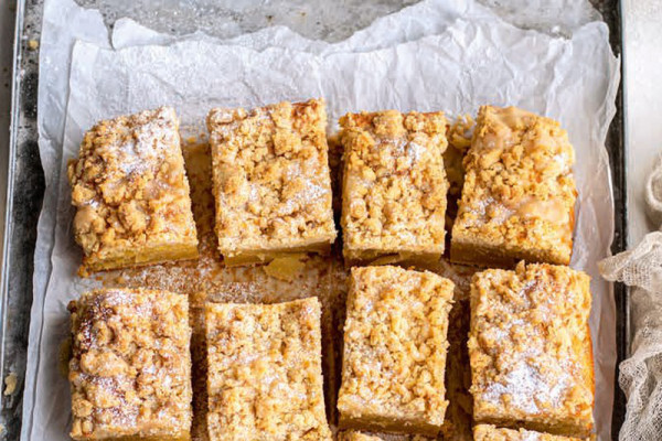 91-eierlikoerkuchen-vom-blech-mit-streuseln
