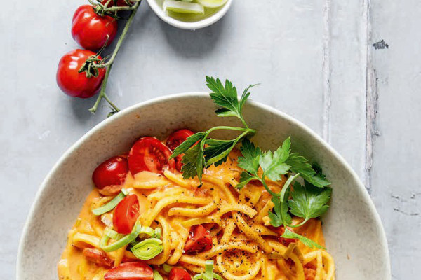 50-spaetzle-mit-tomaten