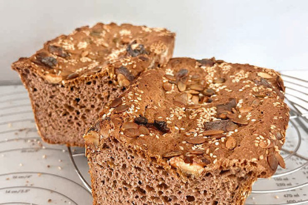 64-buchweizen-nuss-brot