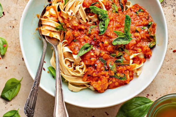 35-pasta-mit-linsen-bolognese