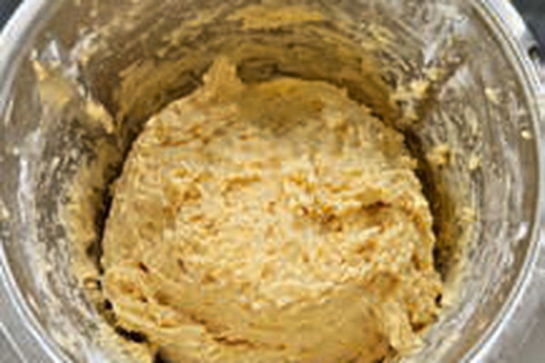 83-stollen-mit-orangen-und-macadamianuessen