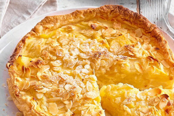 88-franzoesischer-apfelkuchen-mit-mandelblaettchen