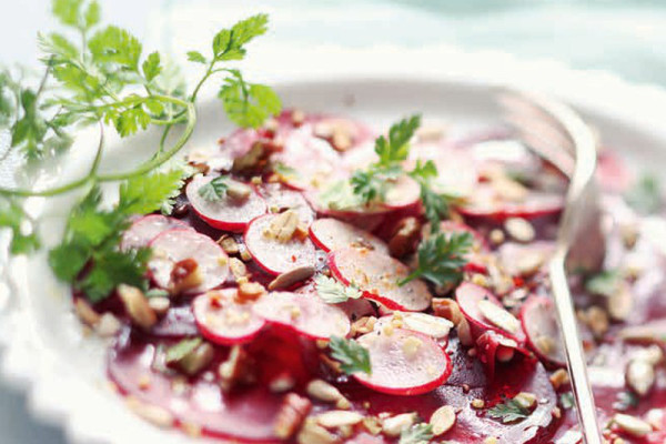 32-rote-bete-carpaccio-mit-radieschen