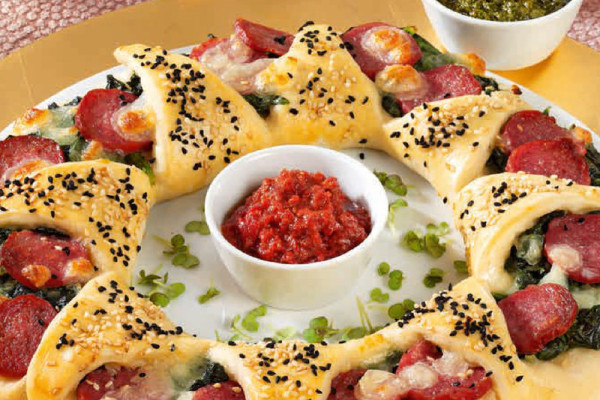 90-pizzaring-mit-spinat-und-salami