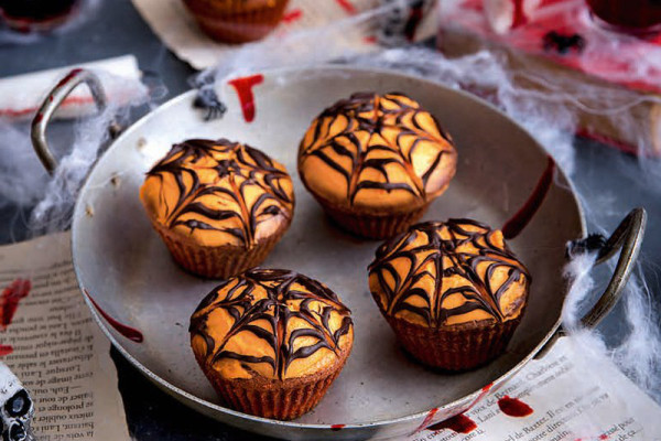 78-spinnennetz-cupcakes