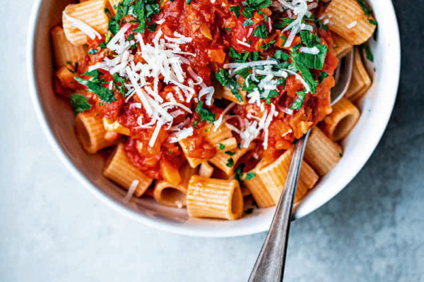 19-pasta-mit-vegetarischer-bolognese-sauce