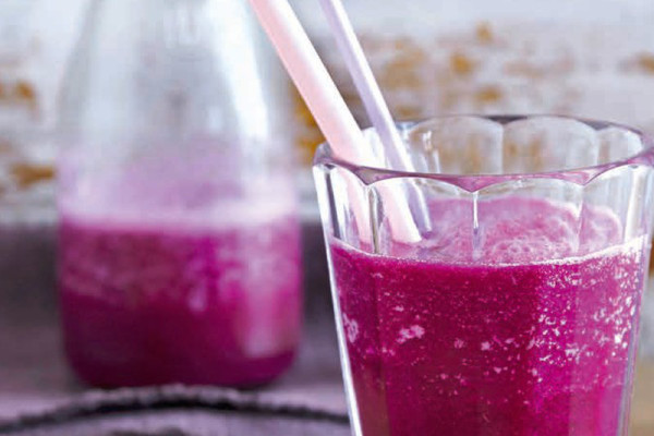 19-rotkohl-ananas-smoothie-bellydance