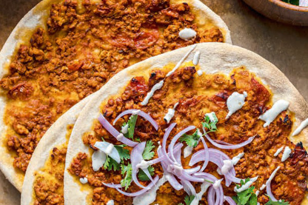 71-lahmacun-mit-tahinisauce