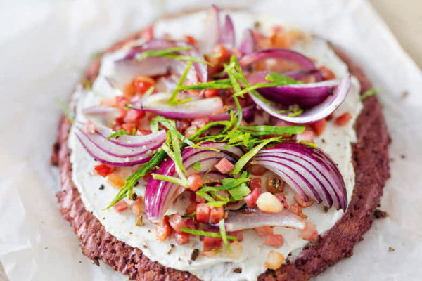 18-flammkuchen-mit-rote-bete-boden