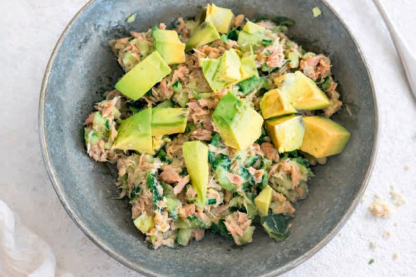 67-thunfisch-avocado-salat